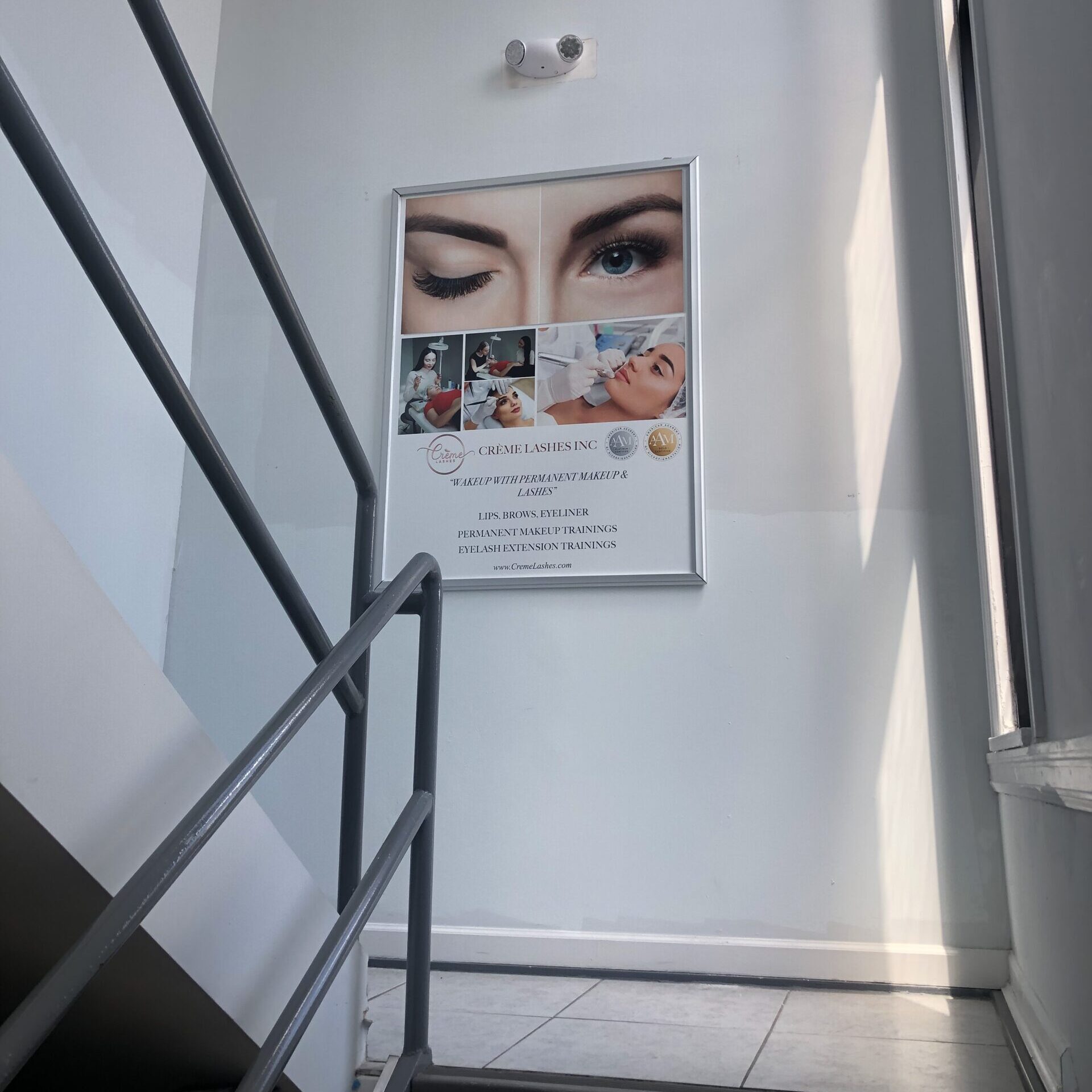 creme lashes stairwell